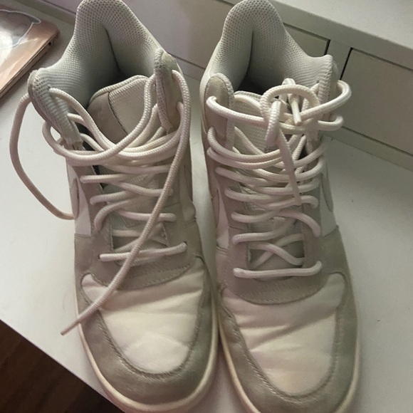 Nike high tops - Picture 2 of 5